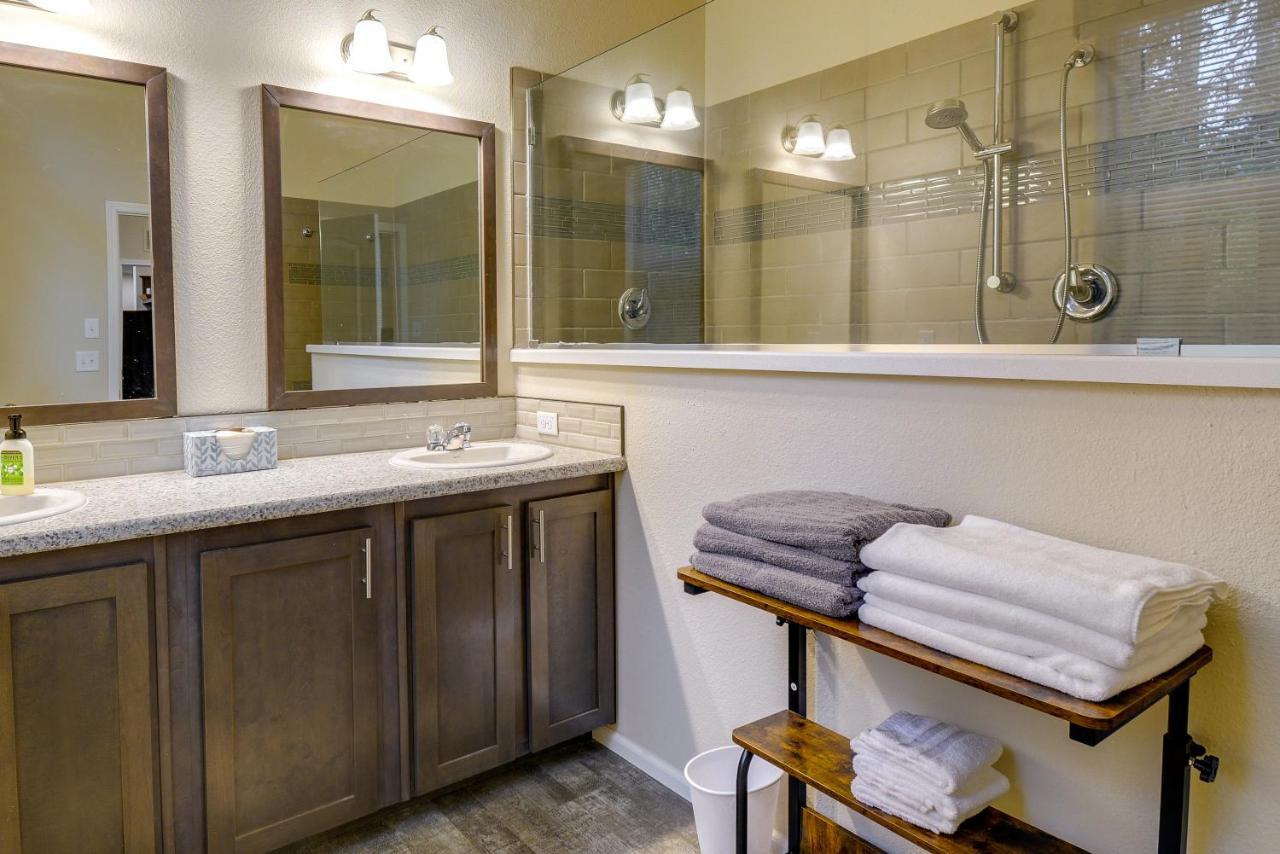 Hoodsport Vacation Rental With Private Lake Access! Exterior foto